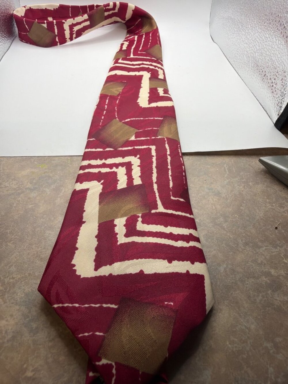 Vintage Don Loper Beverly Hills Red & Gold Geometric Pattern Tie 100% Polyester
